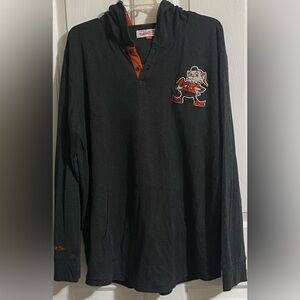 MITCHELL AND NESS CLEAVELAND BROWNS LONG SLEEVE HOODIE WITH MASCOT